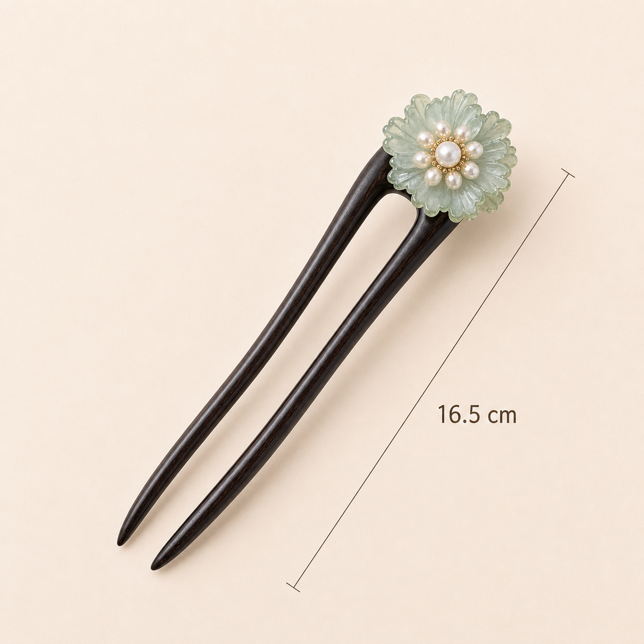 16.5cm green glaze flower ebony hair fork placed at a 45-degree angle with size marked in centimeters for medium and thick hair